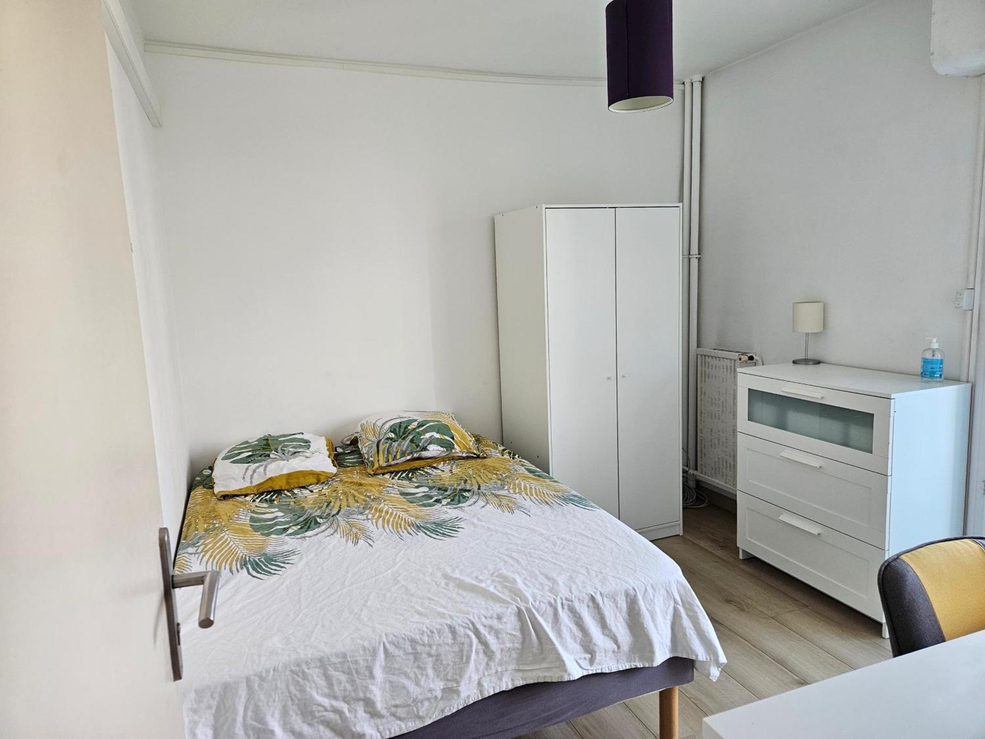 Chambre En Colocation Fille, Proche Mer, Climatisation Toulon Exterior photo